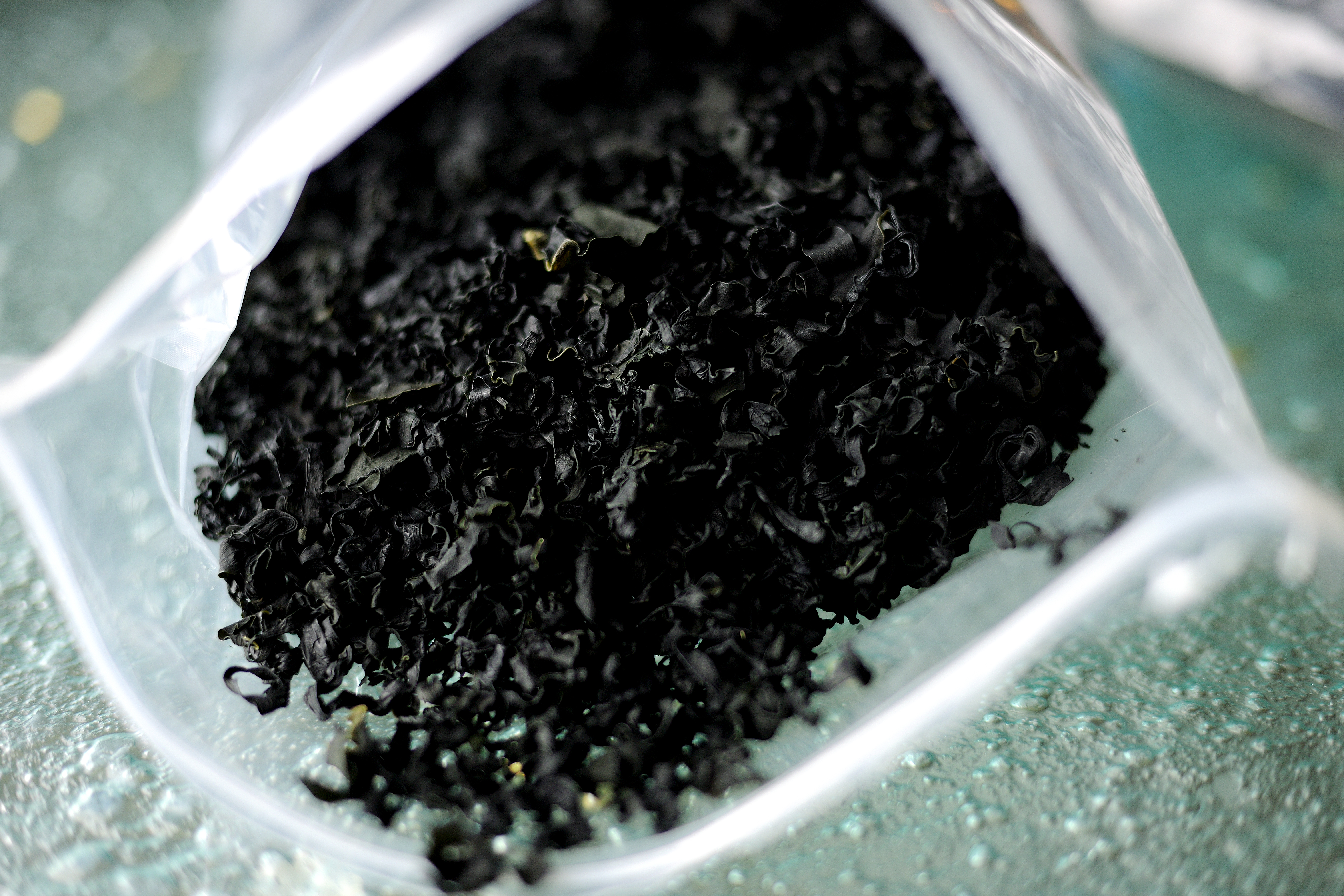 what is chinese seaweed made from